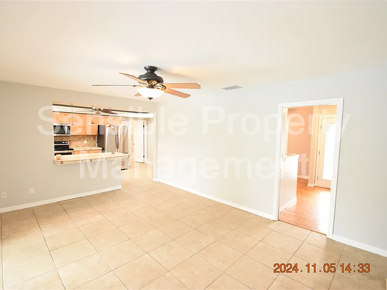 3827 Frostwood Ct — Photo 15