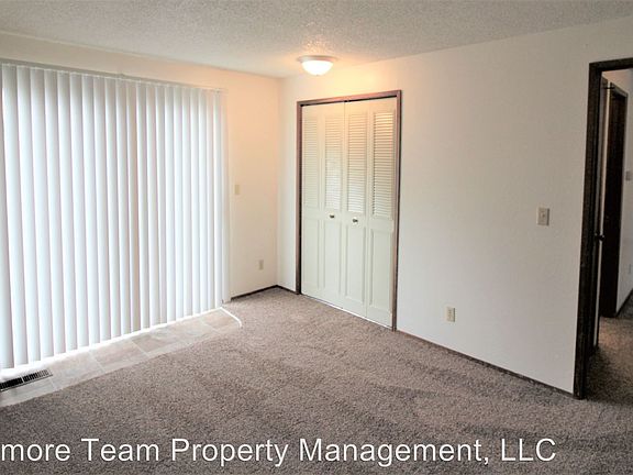4th image of 31 N 46th Ave #A