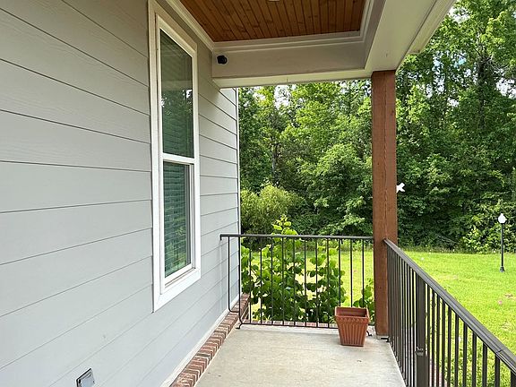 4th image of 213 Nash Cir
