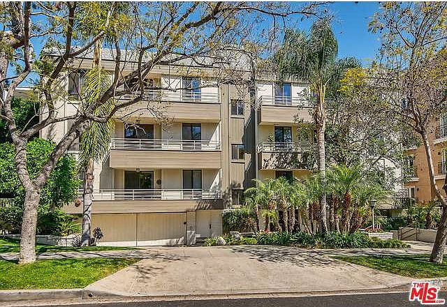 1st image of 450 N Oakhurst Dr APT 301
