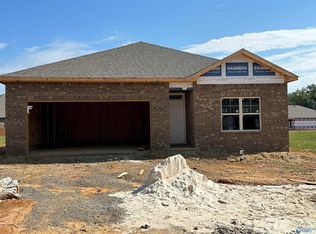 503 Raccoon Way SW, Hartselle, AL 35640