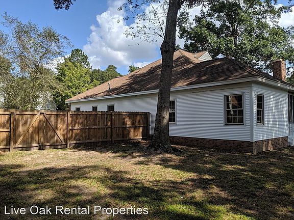 5th image of 119 Essex Dr