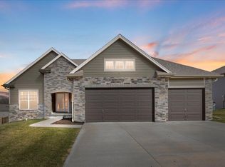 1755 Sycamore St, Council Bluffs, IA 51503