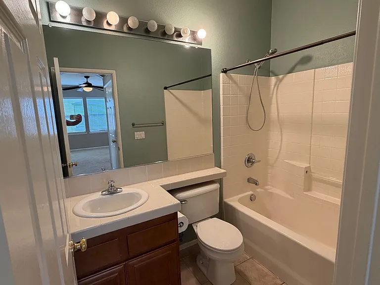 634 Sumner Way #1 — Photo 8