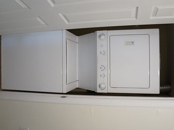 stacked washer/dryer unit