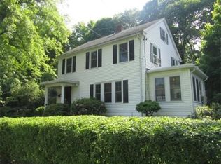 84 Seaver St, Wellesley, MA 02481