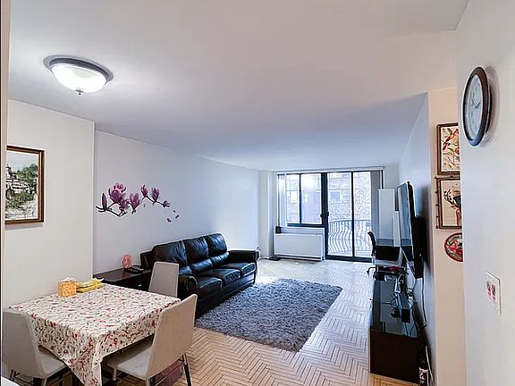 3rd image of 343 E 74th St APT 5J