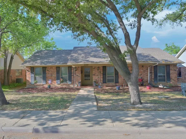 2307 Statler Dr, Carrollton, TX 75007