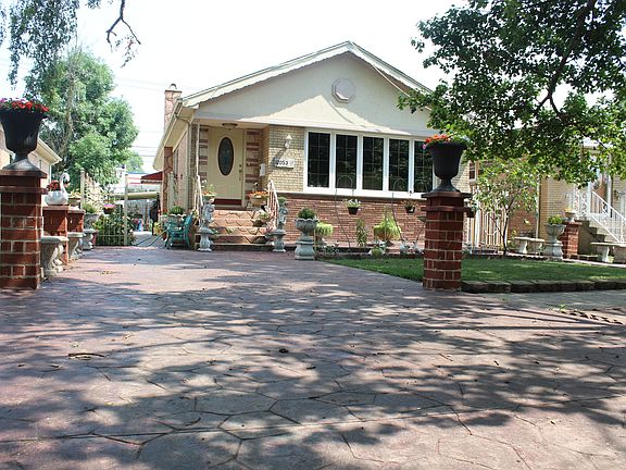 2nd image of 12053 Artesian Ave