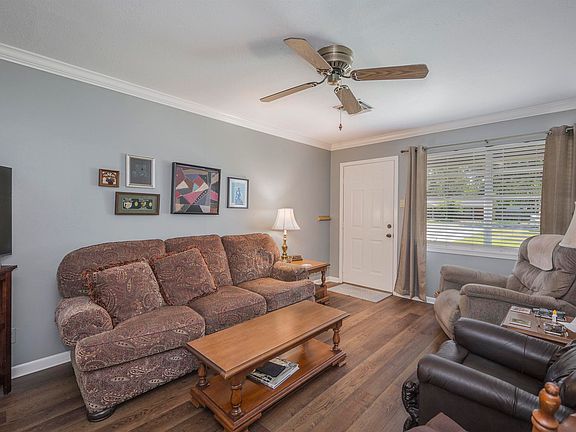 3rd image of 1907 Sherwood Ave