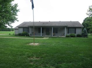1085 Scotts Ferry Rd E, Versailles, KY 40383