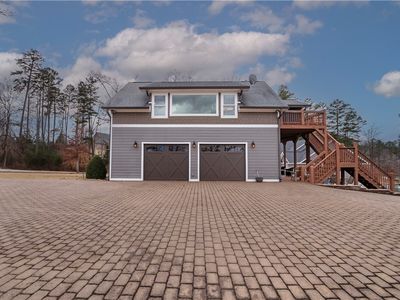 815 Barefoot Cove Dr, West Union, SC, 29696