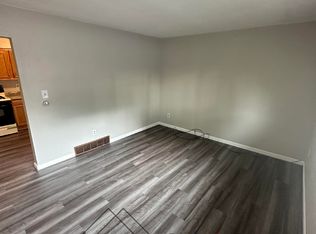 217 Fereday Ct UNIT C, Waterloo, IA 50701