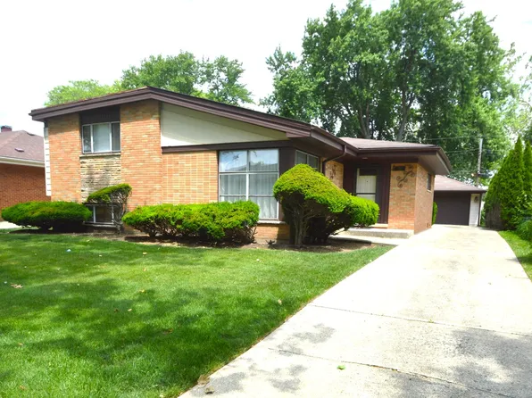 10640 Wakefield St, Oak Park, IL 60154