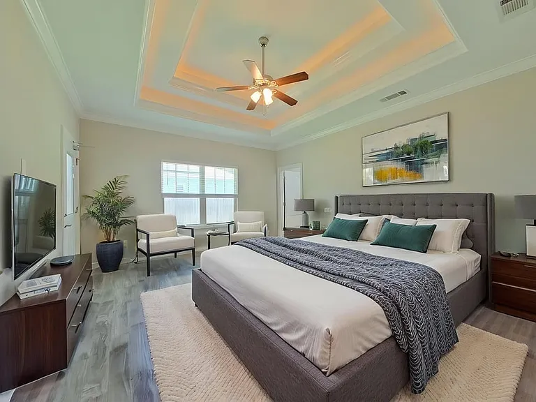 8528 Carlos St — Photo 12