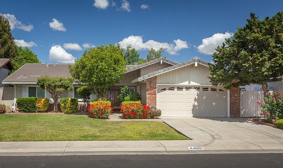 1st image of 4469 Winding River Cir