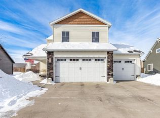 3712 Hidden Cir, West Fargo, ND