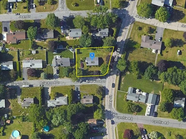 106 Briarwood Dr, Seekonk, MA 02771