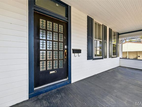 3rd image of 11 Miller Pl