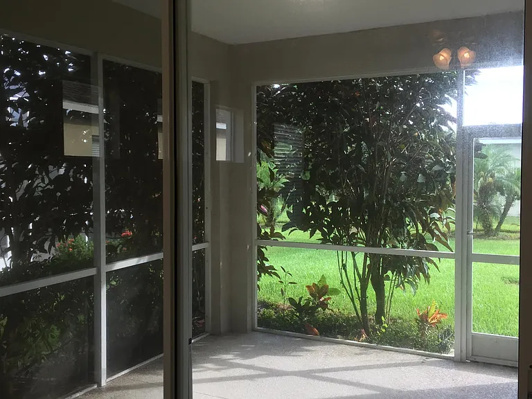 1614 White Breeze Cv — Photo 8
