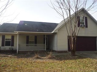 852 N Parker Church Rd, Raeford, NC 28376