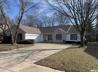 404 Missionary Ridge Dr, Springfield, IL 62711