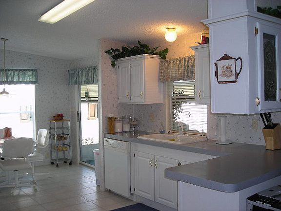 3rd image of 510 Azalea Blossom Ct