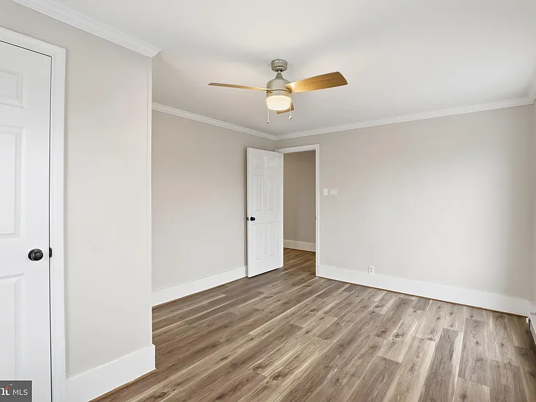 319 E A St #1 — Photo 16