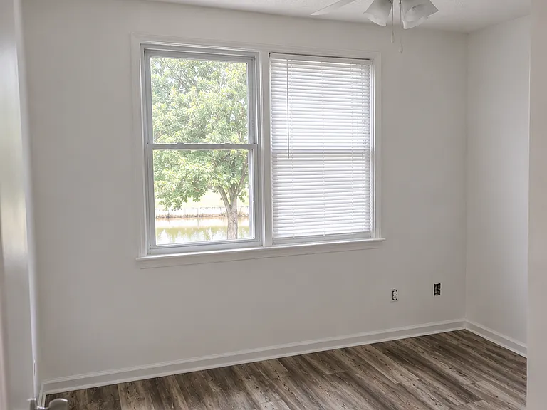 30 Windy Point Dr — Photo 18
