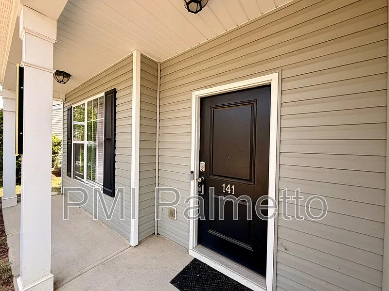 Building Photo - 141 Hay Meadow Ln