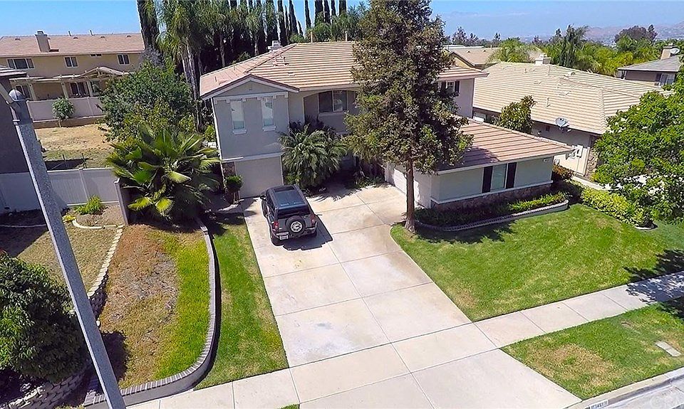 1st image of 1451 Roadrunner Dr