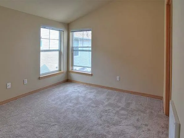 1139 N 94th St #A, Seattle, WA 98103