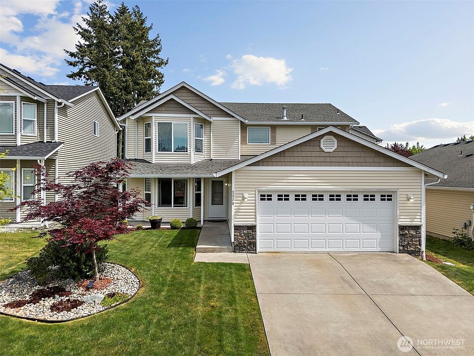 1st image of 3324 Kona Street NE