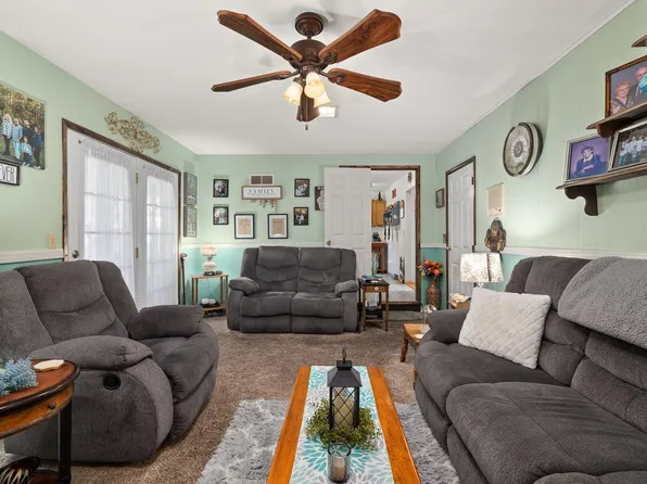 1070 Chenonceaux Dr, Marion, OH 43302