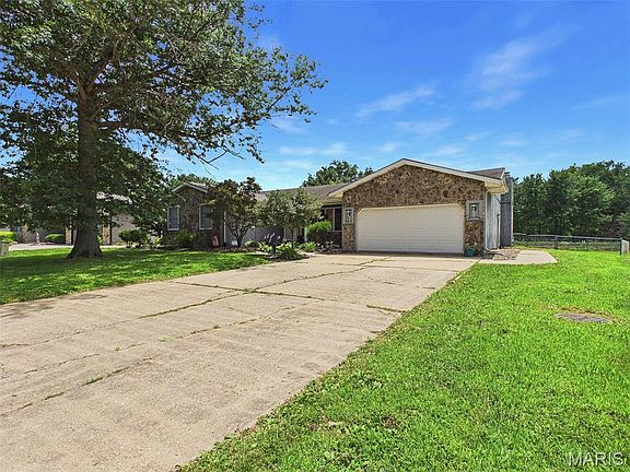 4th image of 112 Woods Mill Dr
