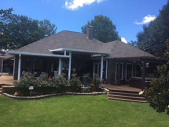 4th image of 320 Bunker Dr