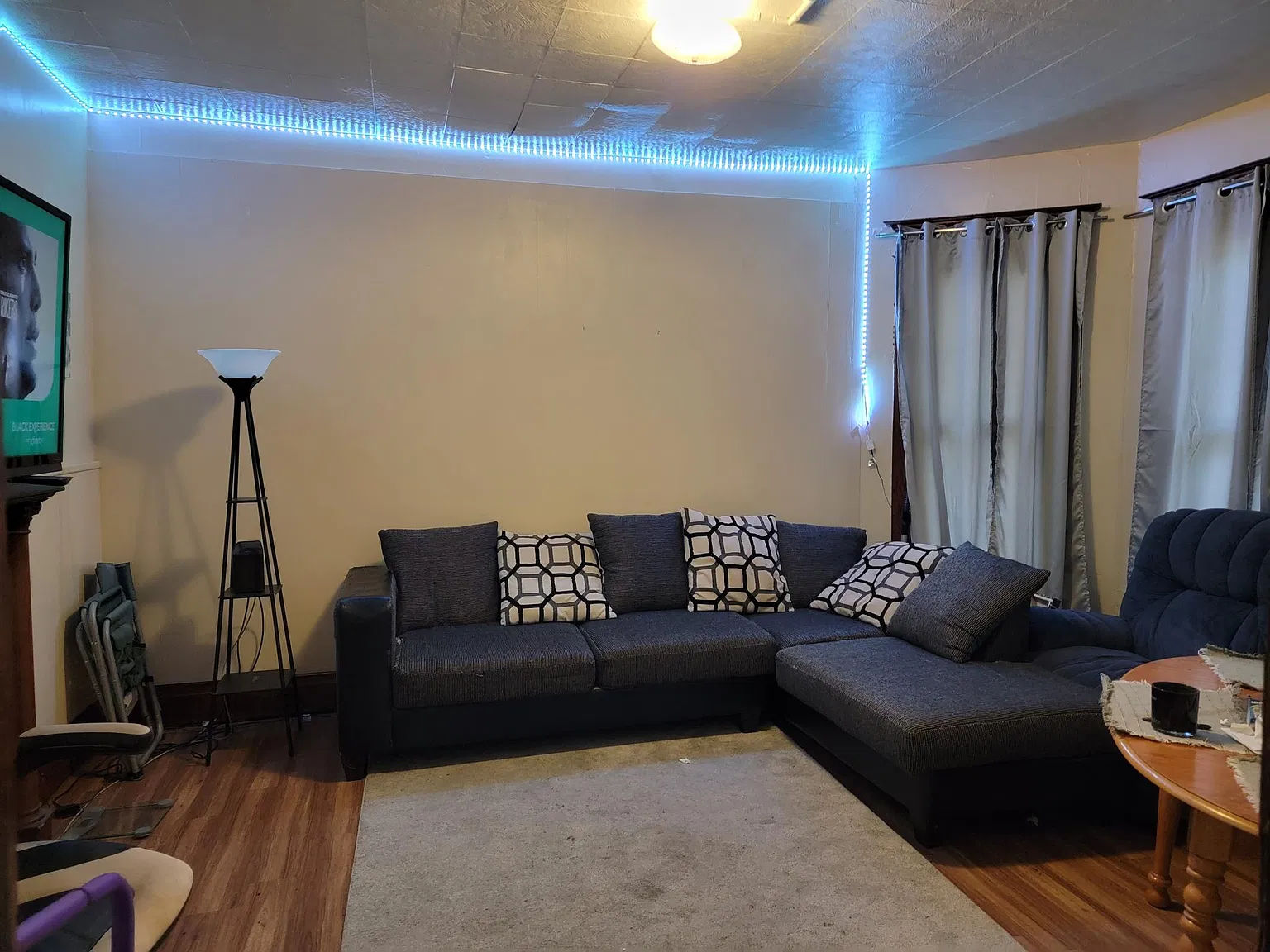 3 bed, 1608 sqft, $1,800 — Photo 1