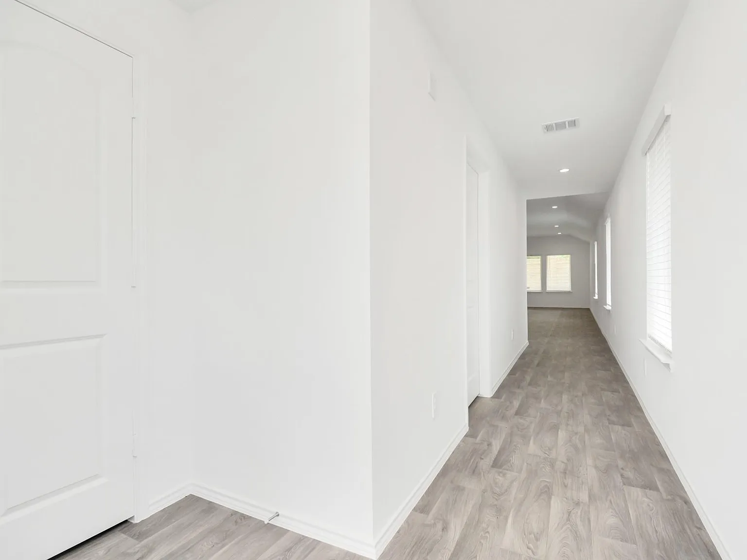 3 bed, 2.0 bath, 1500 sqft, $1,750 — Photo 4