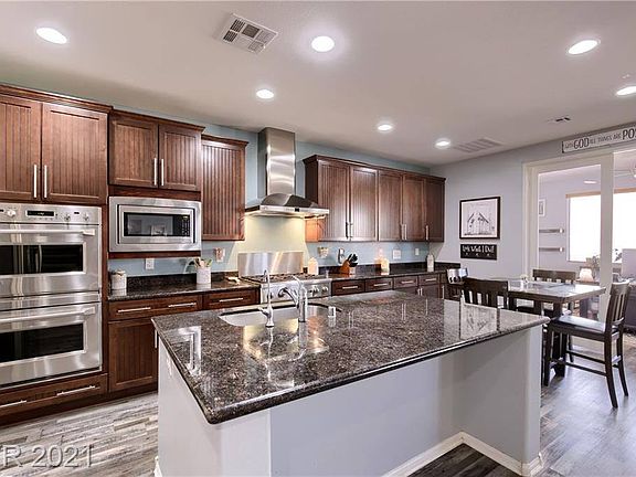 3rd image of 10428 Ingelow Ct