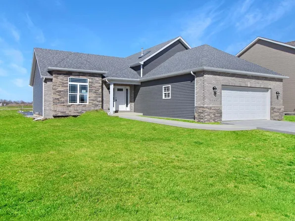 8253 Dylan Dr, Merrillville, IN 46410