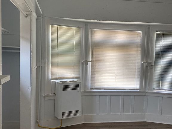 4th image of 2622 San Marino St #305