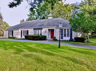 8 Golfview Pl, Dekalb, IL 60115