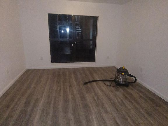 4th image of 4511 Treehouse Ln APT 11