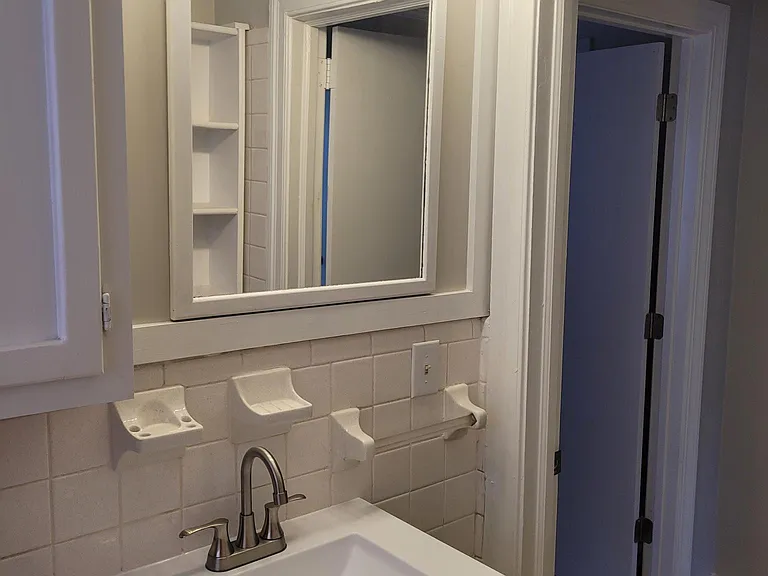 910 Edwards Ave — Photo 22