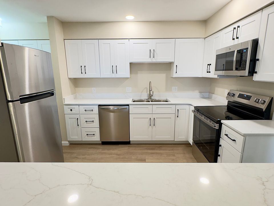 1st image of 1301 Trade Sq W APT 9