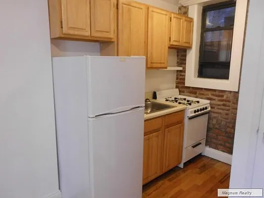 Rented by Magnum Realty Holdings, LLC | media 17