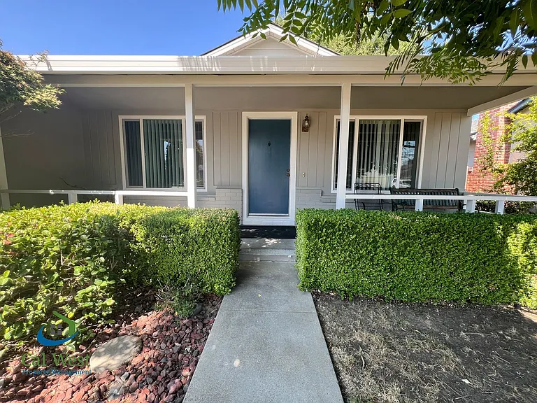 467 Novato Ave — Photo 1