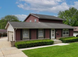 5863 Sugarbush Ln, Greendale, WI 53129