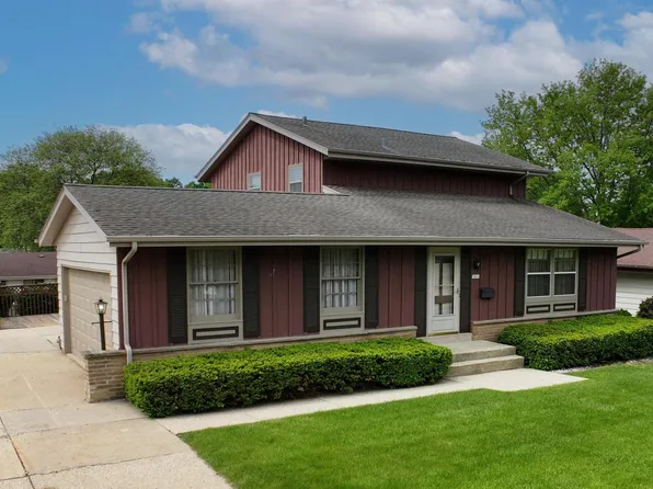 5863 Sugarbush LANE, Greendale, WI 53129