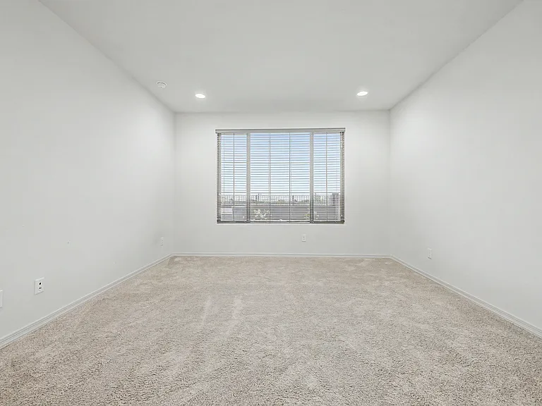 25552 S 230th St — Photo 31
